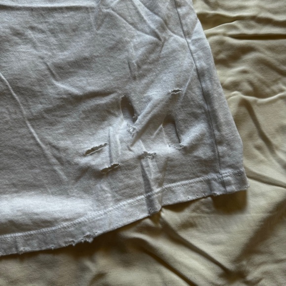 Sundry - Picture 3 of 6